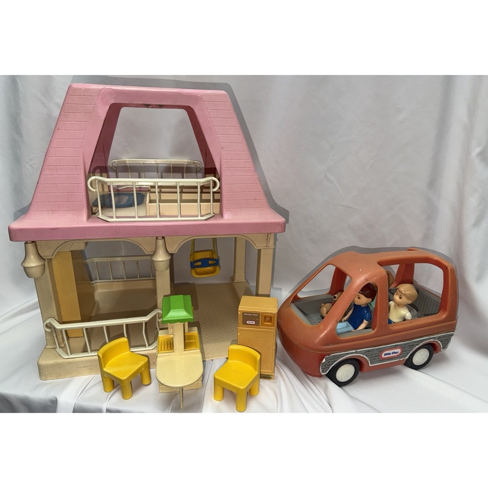 Vintage Little Tikes Dollhouse And Accessories Van People Kitchen Dog Lot